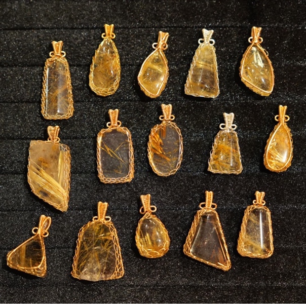 Mặt dây thạch anh tóc vàng trơn +