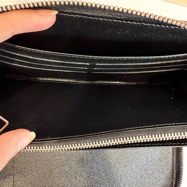 Túi LV đen ô vuông dài KG+5