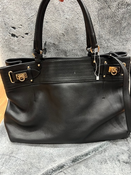 Túi du lịch Salvatore màu đen KG+