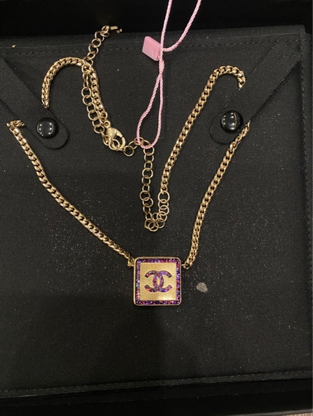 Dây chuyền Chanel mặt tím KG+