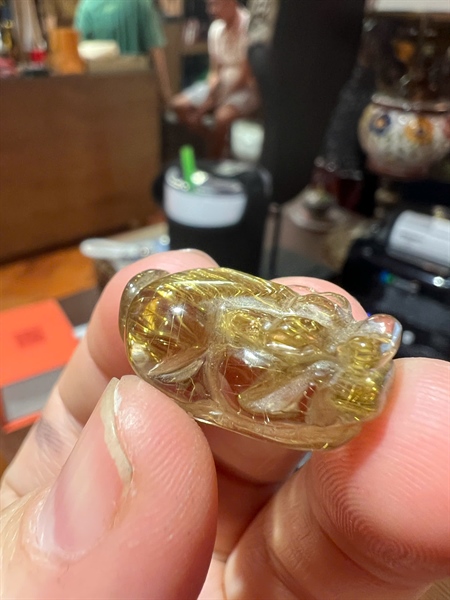 Cụ Tỳ Hưu thạch anh tóc vàng size trung +