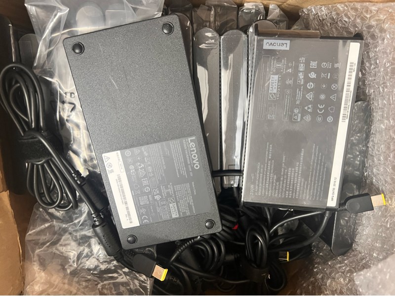 Adaptor Lenovo 230w Oval đầu vuông