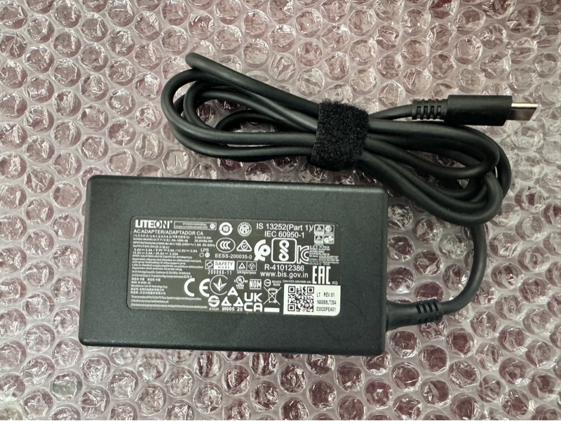 Adaptor Acer 65w type C