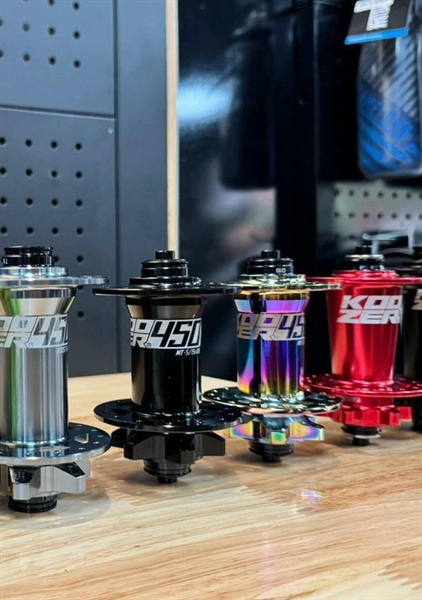 Hub moay ơ xe đạp koozer X M450 rainbow