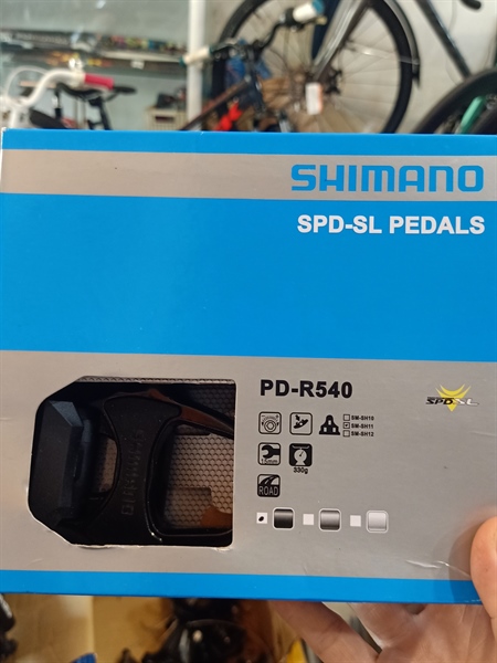 Pedal Shimano r540 đen