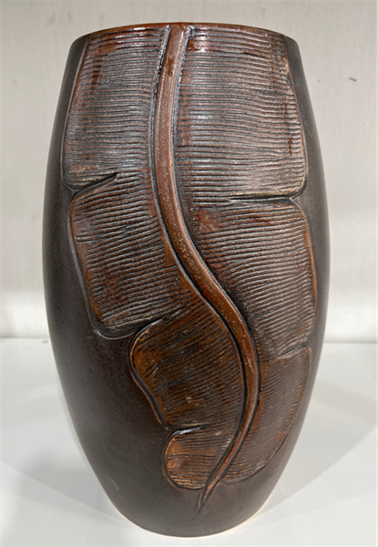 BÌNH CHUM LÁ CHUỐI