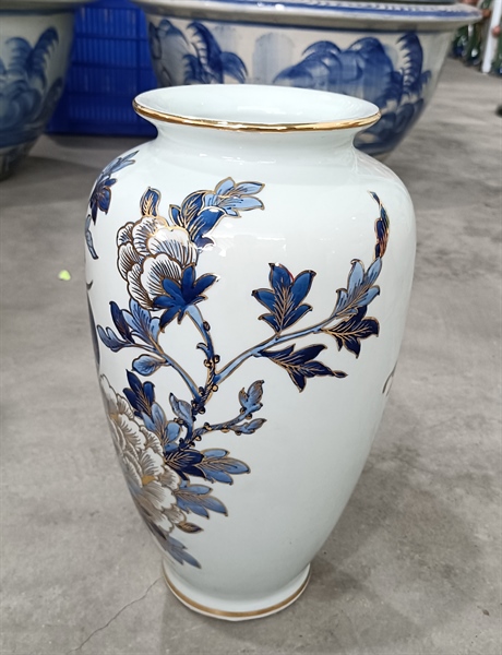 BÌNH SỨ VUỐT 30CM