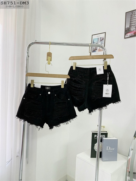 QUẦN SHORT RÁCH NHIỀU