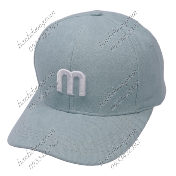 Nón kết nhung thêu chữ M thời trang