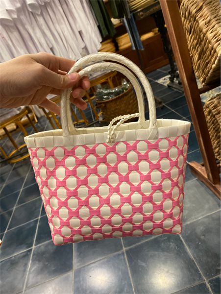 TB túi nhựa nhí 18cm