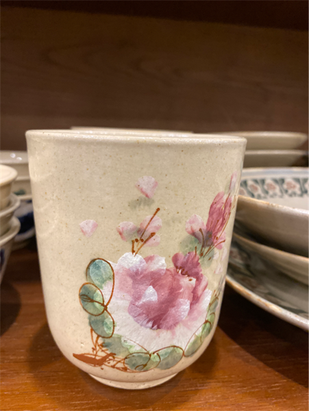 Nắng Ly cao hoa hồng kem