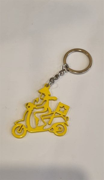 MA Key holder Xe máy áo dài màu vàng