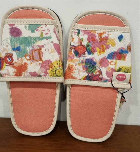 SLIPPERS