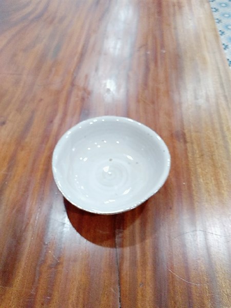Gốm Chi Bát Con