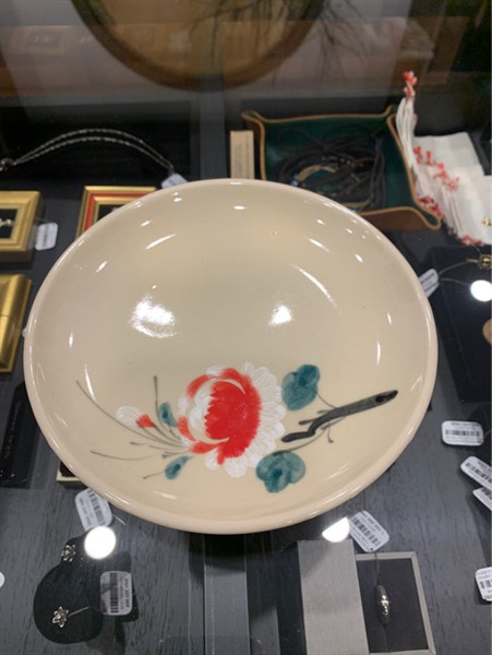 Dĩa Dẹt Nhỏ Bông Đỏ R18cm