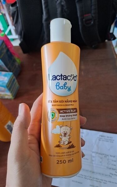 TẮM GỘI LACTACYD ACTIVE PLAY/250ML