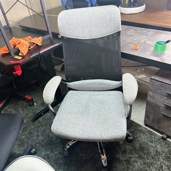 Ghế xoay lưới nỉ xám đen