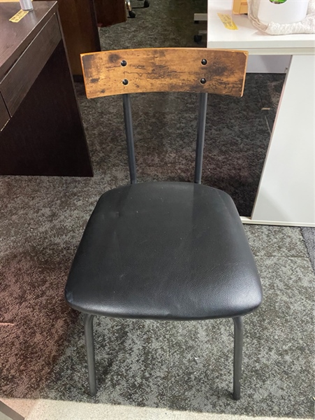 Ghế da chân sắt