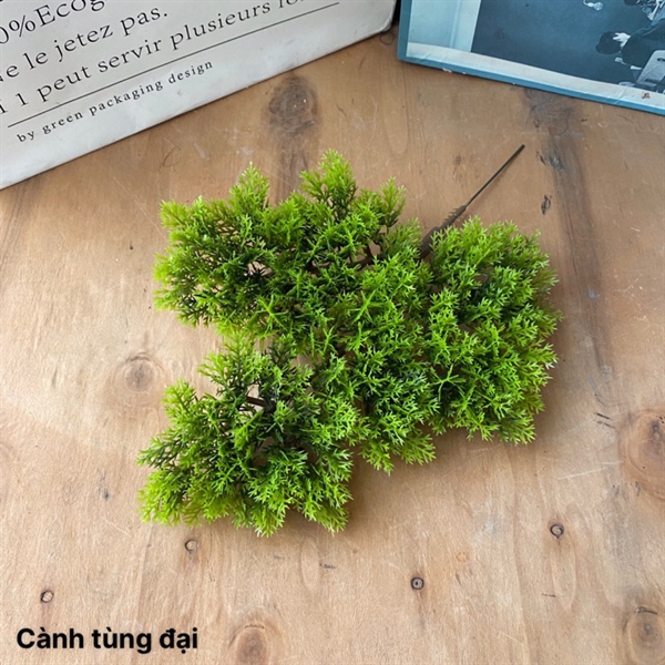 Cành tùng đại - Lá cành ngắn - Hoa Lụa Vân Vượng