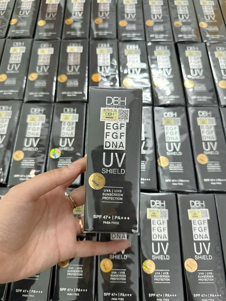 VAT Kem Chống Nắng DBH EGF/FGF/DNA UV SHIELD SPF47+