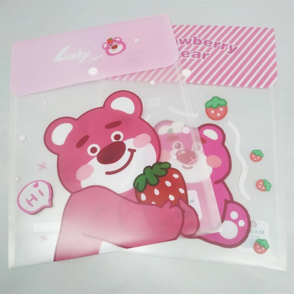 Bìa nút hình gấu dâu