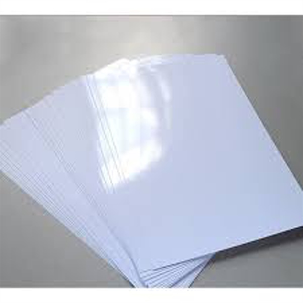 Giấy bóng 1 mặt ĐL 135 -1