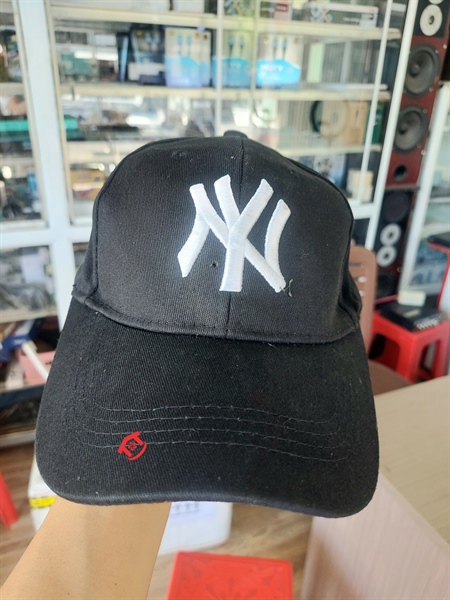 Camera ngụy trang nón lưỡi trai full HD 1080P