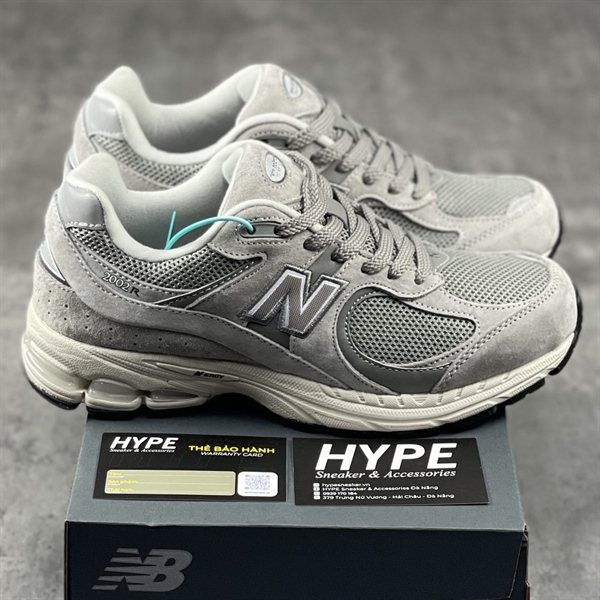 New Balance 2002R Grey