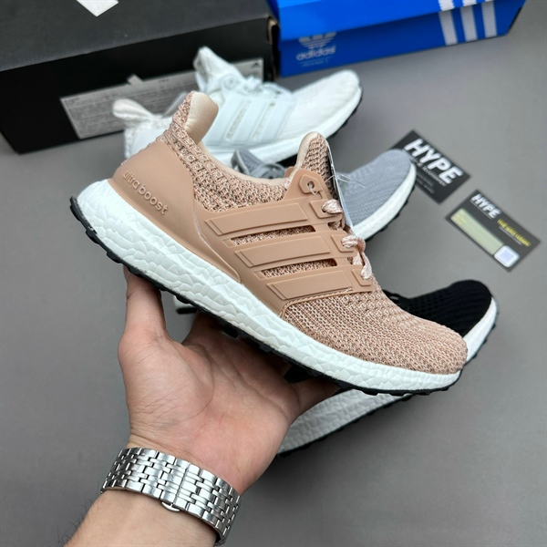 UltraBoost 4.0 Pink