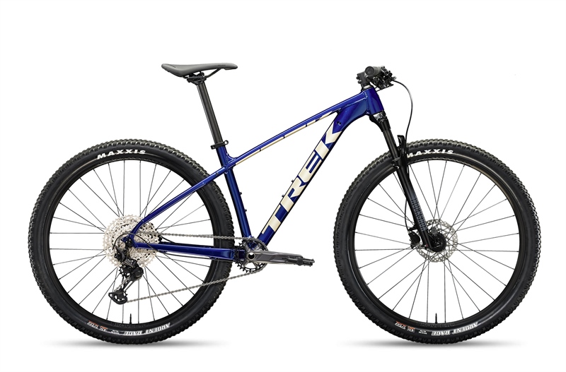 X-CALIBER 8 2023 - M - XANH