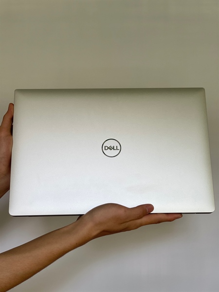 Dell Precision 5530 / Intel Core i7 8850H/ Ram 16GB/ SSD 512GB/ Card màn hình P1000 /15.6 FHD / Sạc