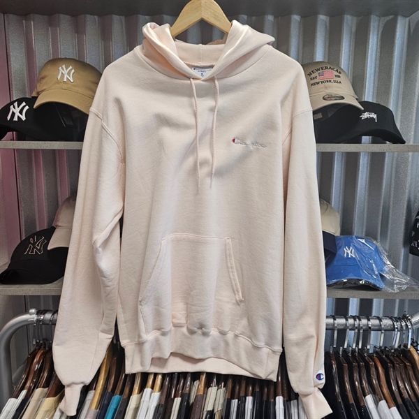 Champion shops blush hoodie