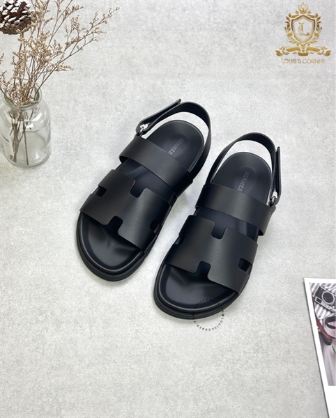 Sandal Hermes đen trơn H quai da