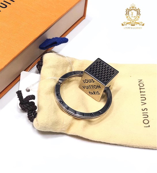 Móc khóa LV hình hộp