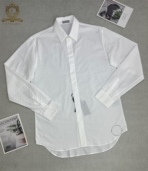 Sơ mi Dior dài tay trắng chữ chìm