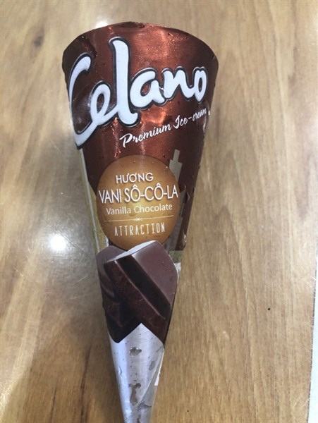 KEM ỐC QUẾ CELANO MERINO CONE VANI HƯƠNG SÔCOLA 110 ML CÂY