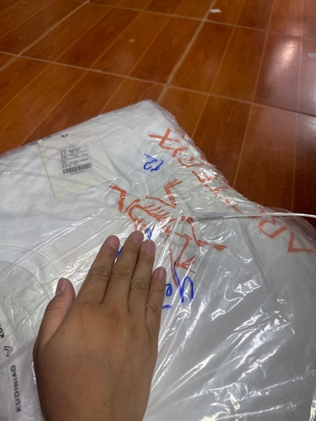 Bộ QC trắng xịn quần đen