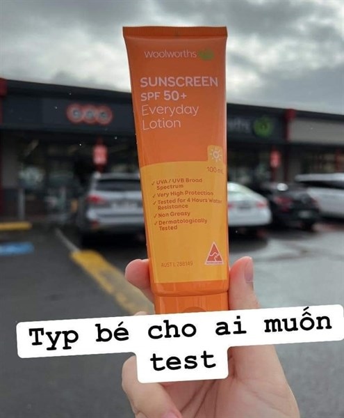 KCN WOOLWORTHS SUNSCREEM SPF 50+ 100ml