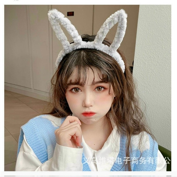 Cài tóc lông tai thỏ