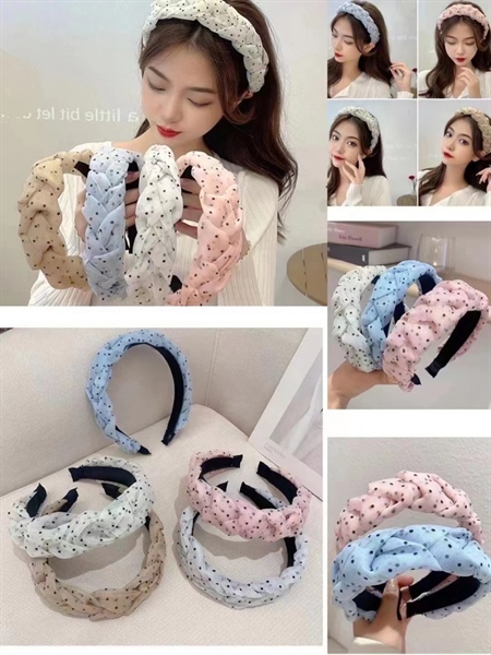 Cài voan nơ chấm bi tiểu thư