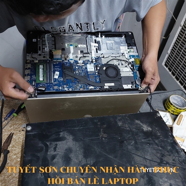 display Hàn bản lề laptop - sửa bản lề laptop, sửa ngàm laptop 3