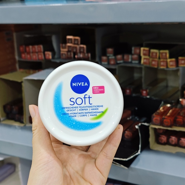 Kem dưỡng ẩm Nivea Soft 200ml