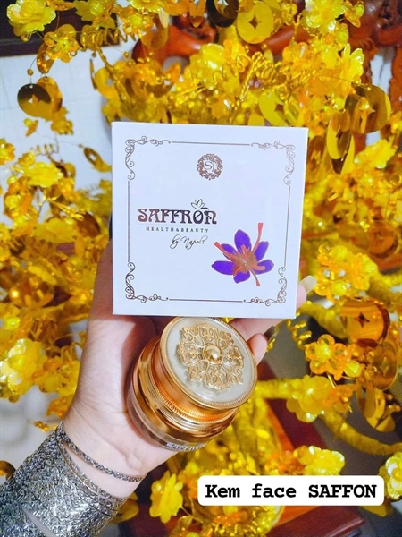 Kem Saffron Napoli nám trắng da 20g
