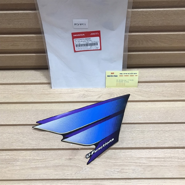 Tem bửng ngoài trên Fu 2 Tím Phải