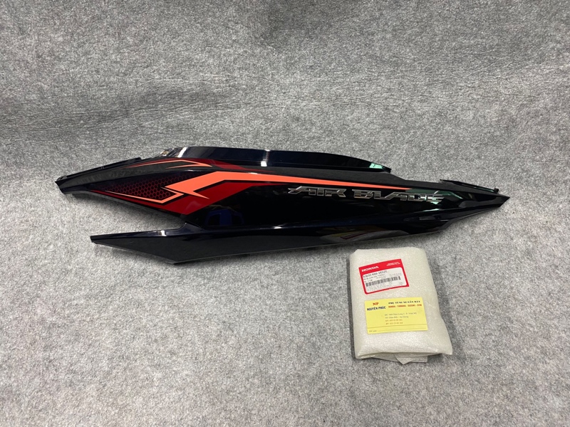 Ốp sườn AB 16 Đen Bóng tem 18 Đỏ Trái xe Đô Đen