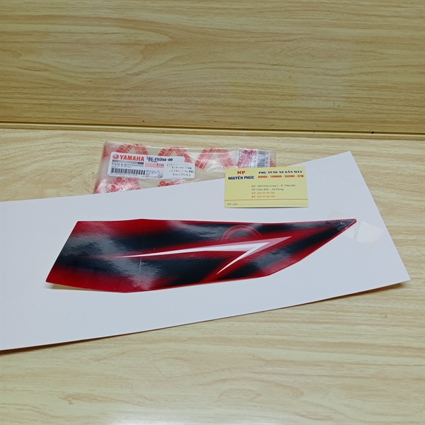 Tem nạ Tau 09 Phải ( xe Đỏ Tươi Đen )