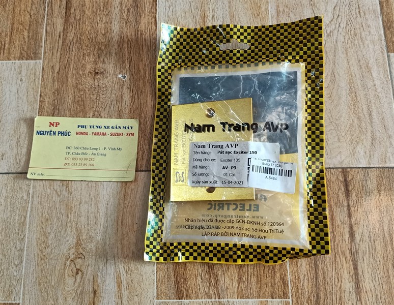 Pát nhôm sạc Ex 150 gắn W Bụng 17