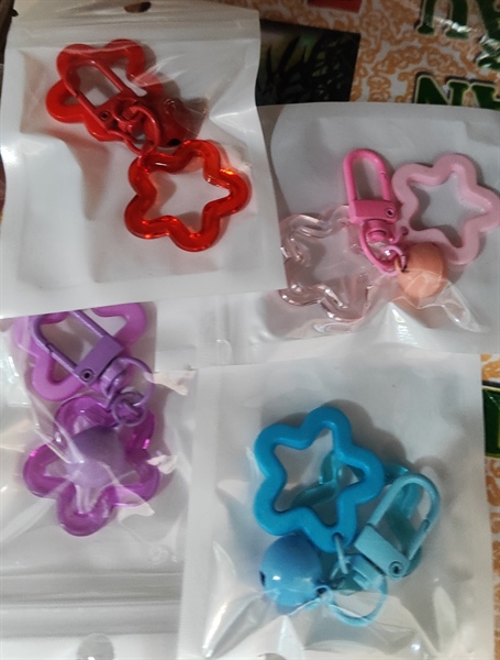 Móc khoá siêu kute hình bông tuyết