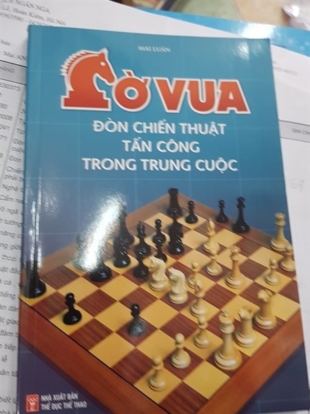 CỜ VUA ĐÒN CHIẾN THUẬT TẤN CÔNG TRONG TRUNG CUỘC