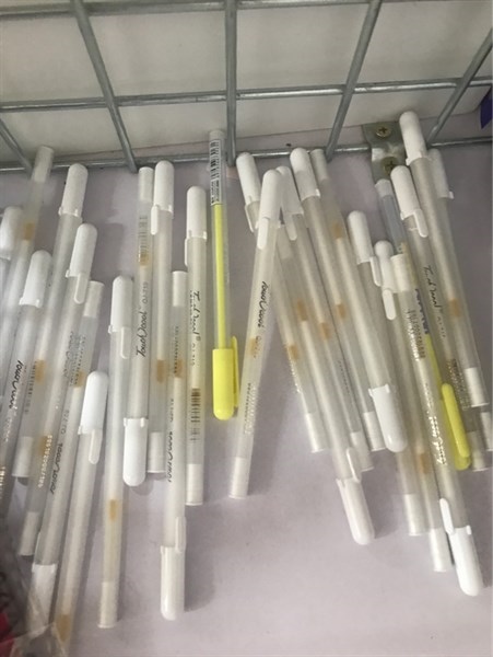 Bút gel màu trắng QJ 719
